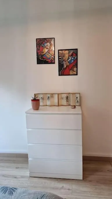 Charming New Appartment Near Geneva 페르네이 볼테르 아파트 페르네이 볼테르